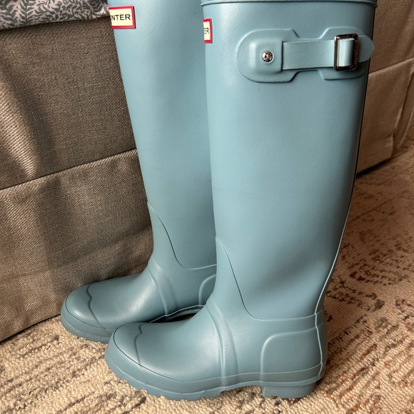 Blue Hunter Rain Boots - Picture 3 of 7